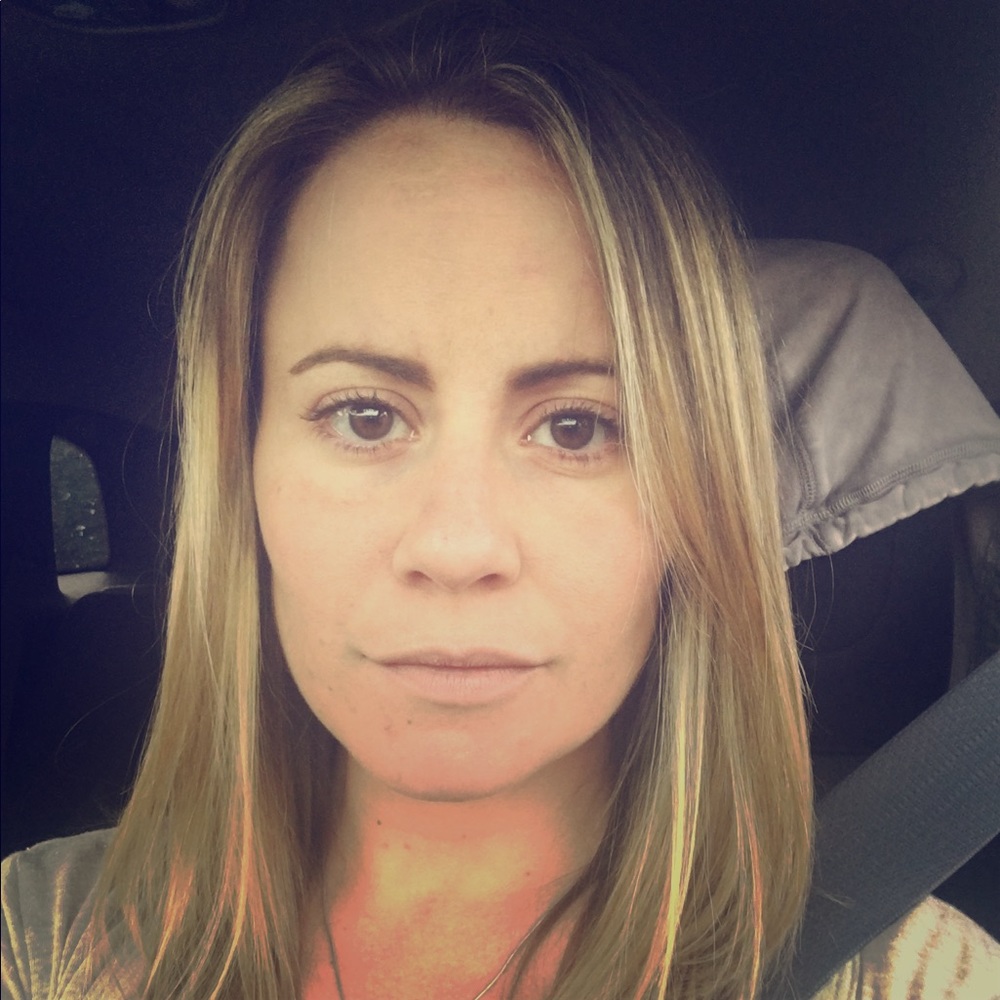 Meet your Posher, Casie
